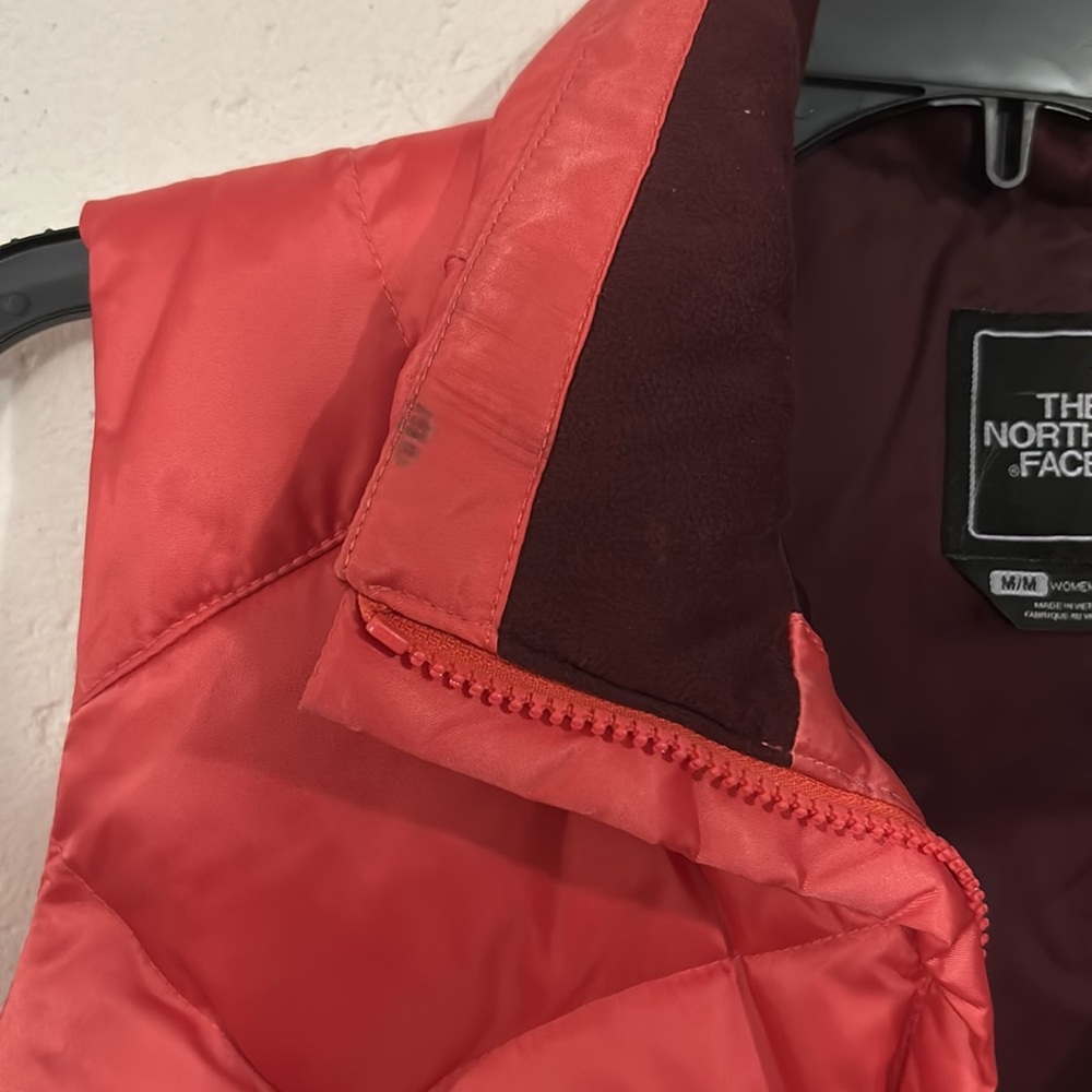 North Face 550 Fill Aconcagua Nuptse Down Quilted Puffer Vest Coral - Picture 10 of 10